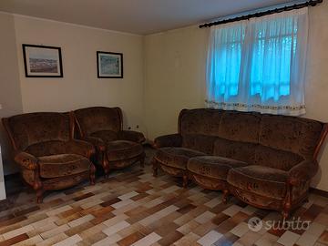 Salotto vintage in velluto rasato