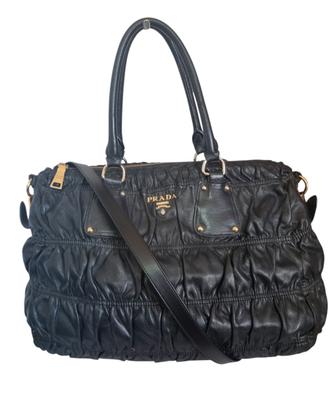 Borsa Prada in pelle nera 