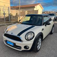 Mini Cooper D 1600 - 110CV-