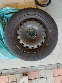 4 gomme con cerchio 175/65/R15