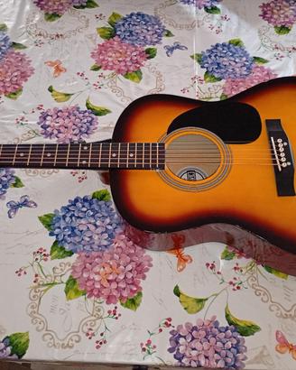Chitarra acustica 