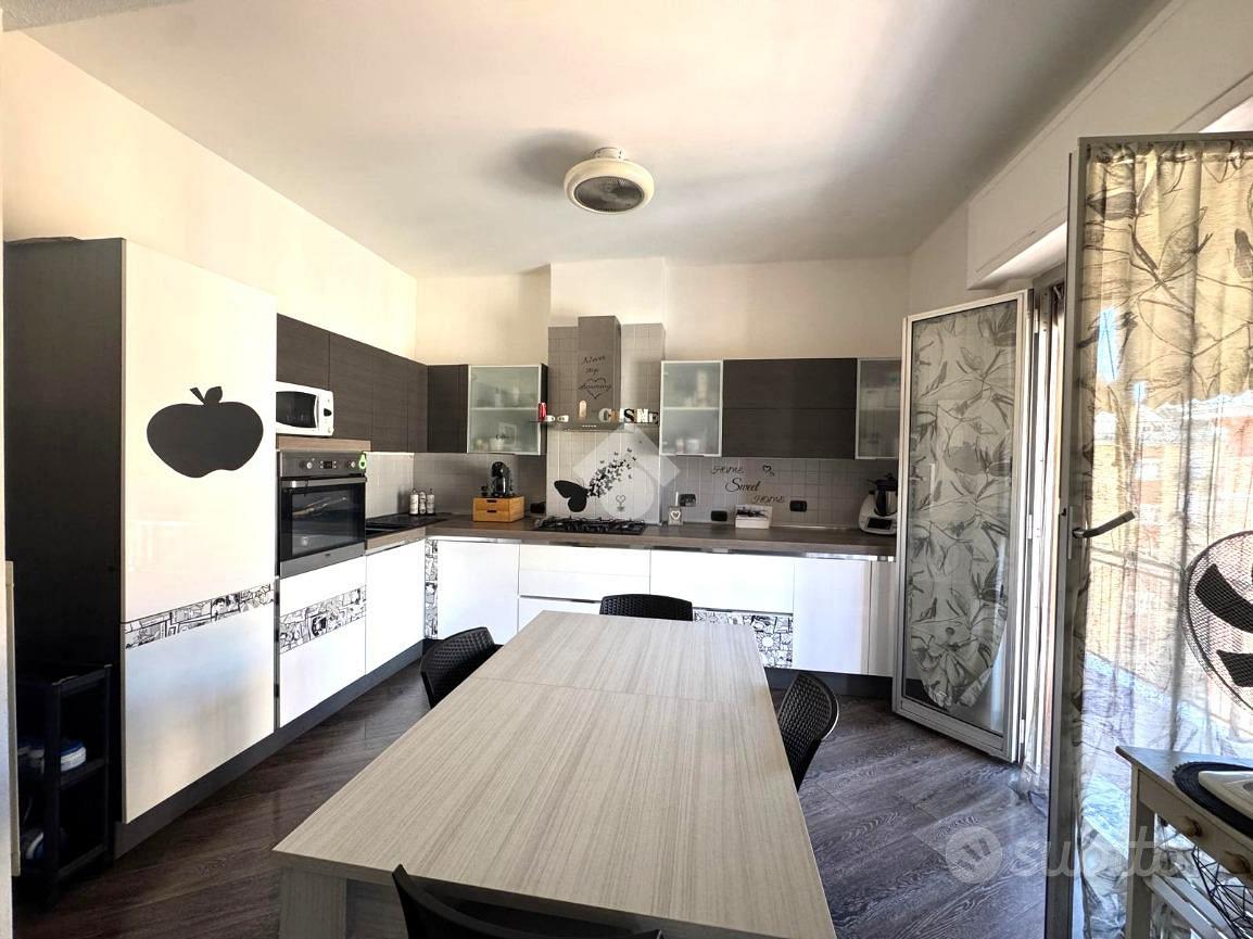 Appartamento – Genova, Prione, Val Polcevera - Vista 2