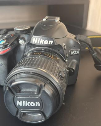 Nikon D3200 + nikon AF-S DX nikkor 18-55mm