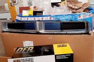 dodge charger R/T 1969 lamierati e mascherina