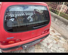 Fiat 600 rossa