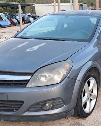 Ricambi Opel Astra H GTC 1.7 cdti 3 porte