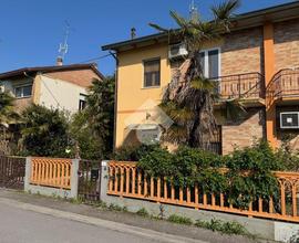 PORZIONE DI BIFAMILIARE A LUGO