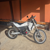 Husqvarna 610 te motore rotto anche a pezzi
