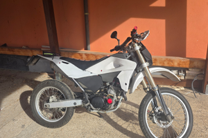 Husqvarna 610 te motore rotto anche a pezzi