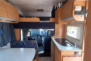 Camper Garage con e letti matrimoniali in coda