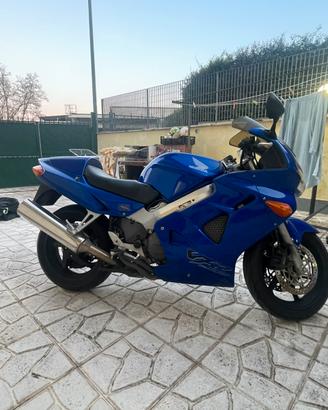 Honda Vfr 800 rc 46