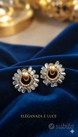 Orecchini da donna color oro con pietre sintetiche