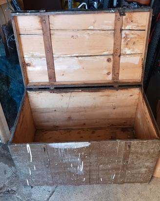 cassone in legno