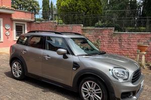 Mini Cooper country man