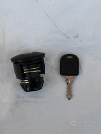 Lancia Autobianchi Y10 - tappo benzina