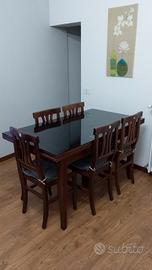 Tavolo in legno + 6 sedie