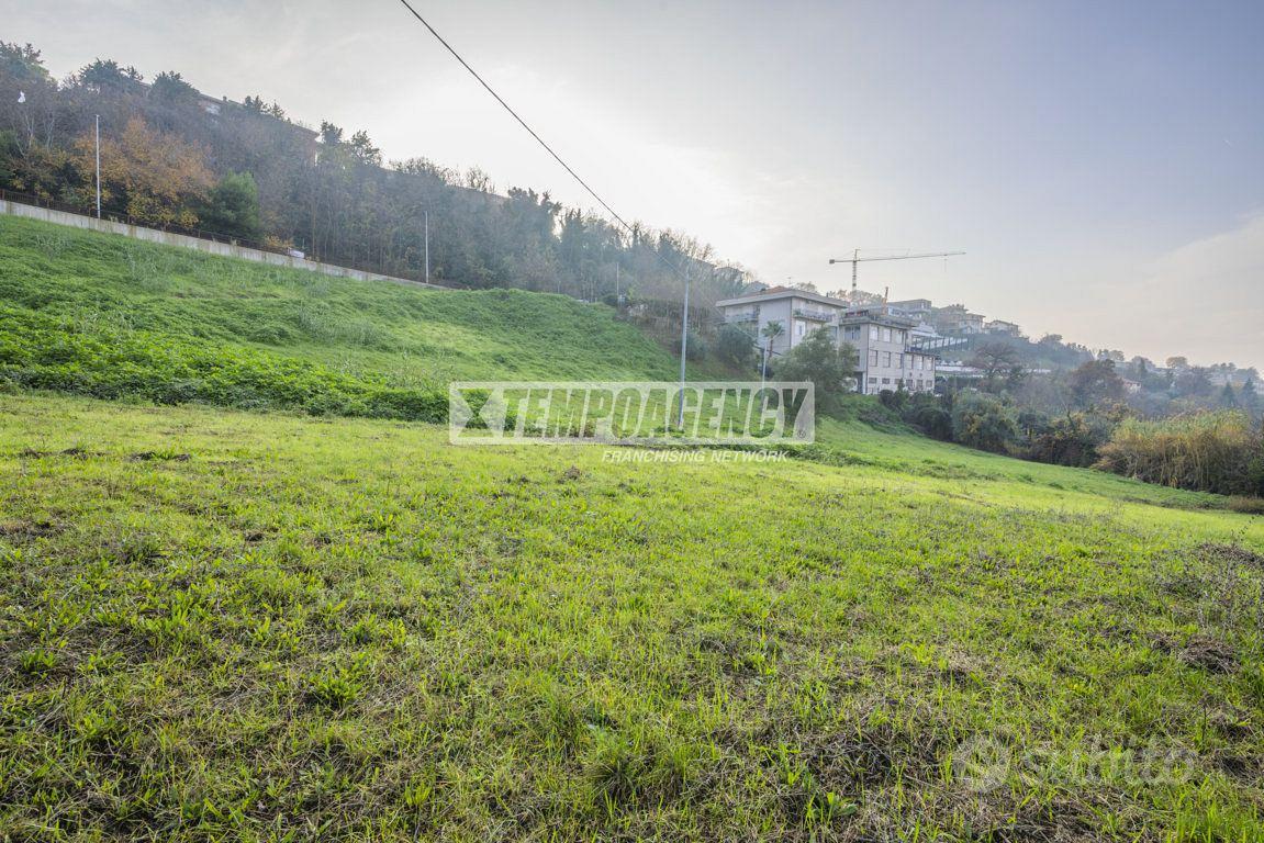 Terreno edificabile panoramico e ben collegato! - View 2