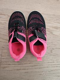 Scarpe bimba rosa e nere taglia 28