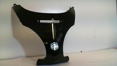 CORNICE ANTERIORE NERA SCUDO X9 PIAGGIO 5755675090