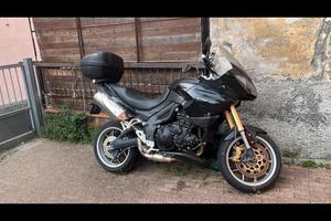 moto triumph 
