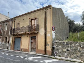 CASA INDIPENDENTE A SAN FILIPPO DEL MELA