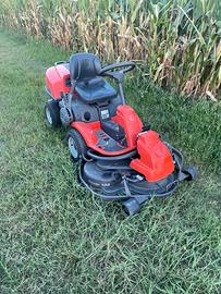 Trattorino tagliaerba HUSQVARNA