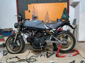 Progetto DUCATI SS750 Cafe racer