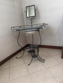 Toilette artigianale in marmo e ferro battuto,