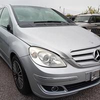 RICAMBI MERCEDES-BENZ B 200 ANNO 2006