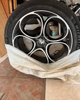 Cerchi Stelvio quadrifoglio