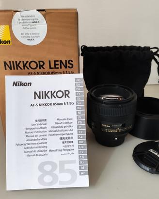 obiettivo NIKON NIKKOR 85MM nuovo mai usato 