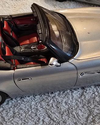 BMW Z8 burago 1/18