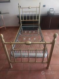 Due letti Singoli Vintage Anni '70 in Ottone 