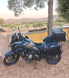 Suzuki V-Strom 650XT 2021 + Tagliando Suzuki + KIT