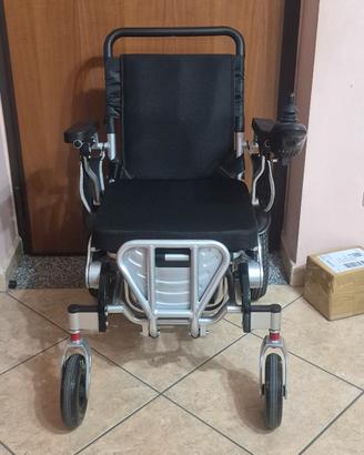 Sedia a rotelle elettrica