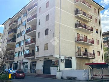 MAGAZZINO A CORIGLIANO-ROSSANO