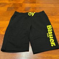 pantaloni corti