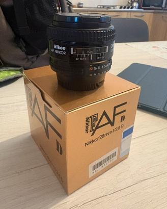 Nikon - Nikkor AF 28mm f/2.8 D