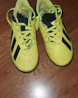 scarpe calcetto bimbo Adidas. n.30