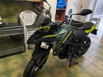 Benelli TRK 702 x