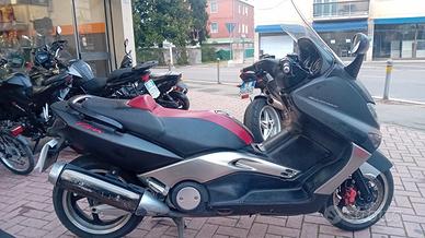 Yamaha T Max - 2006