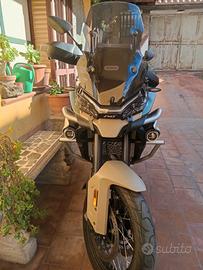 CFmoto 800mt