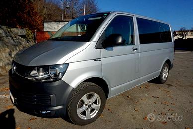 Volkswagen Transporter T6 semicamperizzato 6 posti