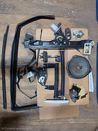 Ricambi porta anteriore DX Fiat Panda 312 vetro