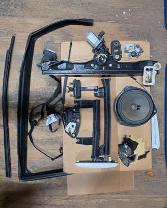 Ricambi porta anteriore DX Fiat Panda 312 vetro