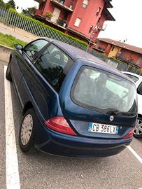 Lancia ypsilon elefantino