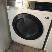 Lavasciuga a pompa di calore AEG A+++ 9kg 1600giri