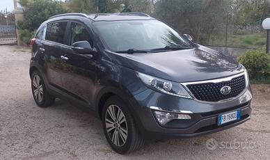 Kia Sportage 1.7 crdi High Tech stop&go 2wd