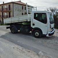 Renault Maxity 2.5 dCi 110CV