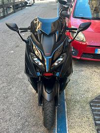 Yamaha Tmax 560 